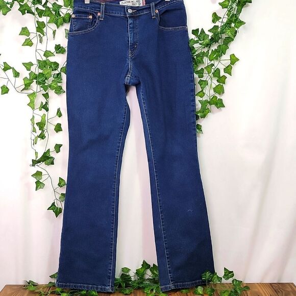 Levi's. Classic Relaxed Boot Cut Jeans. 550. Size 8M. EUC - Picture 4 of 11